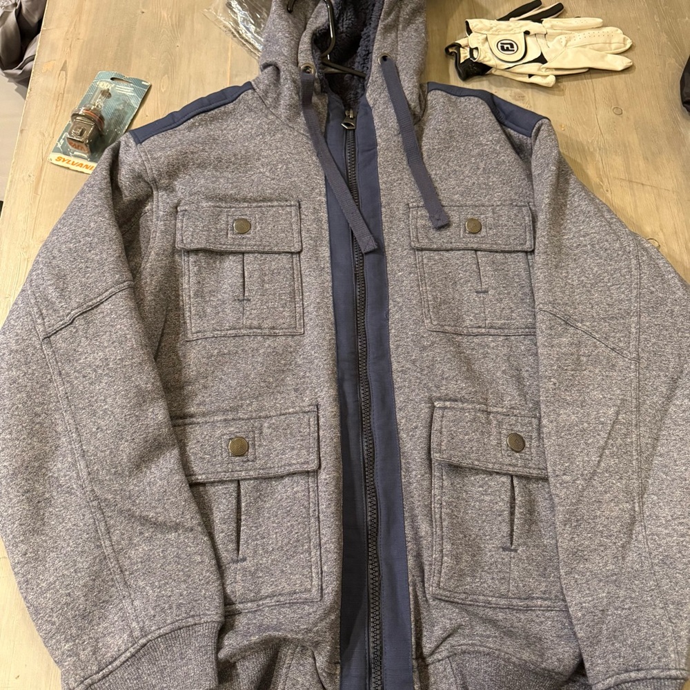 Footlocker fleece lined hooded jacket sz large